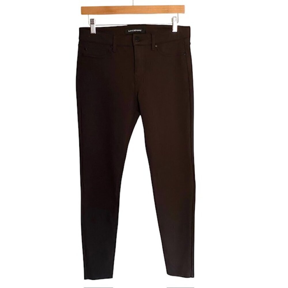 Liverpool Madonna Legging Pants in Dark Roast 6